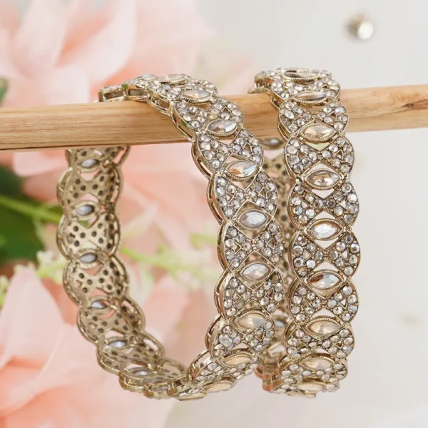 Gold-Plated Kundan Studded Alloy Antique Bangles - Image 3
